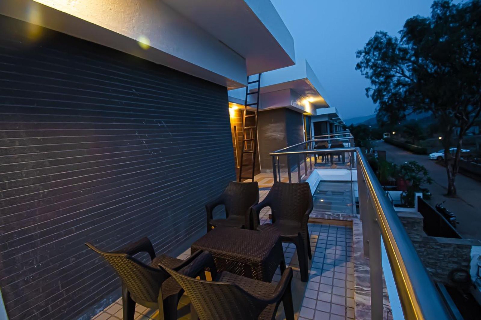 Mizzle Exotica Lonavala Apartment Exterior photo